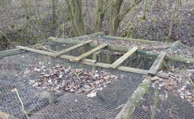 Leiteröffnung im Dach einer